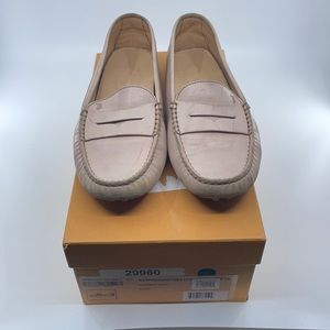 Tods blush pink leather loafer